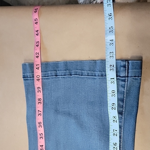 American Eagle Size 2 A-Line Denim Blue Jeans. Retro! Excellent Used Condition - Picture 7 of 15